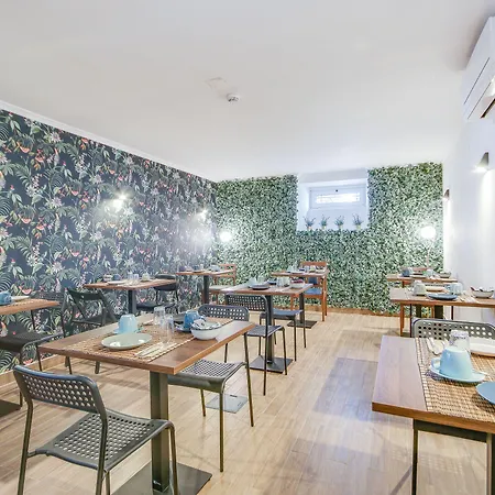 Pensión Alvalade Palace 4*