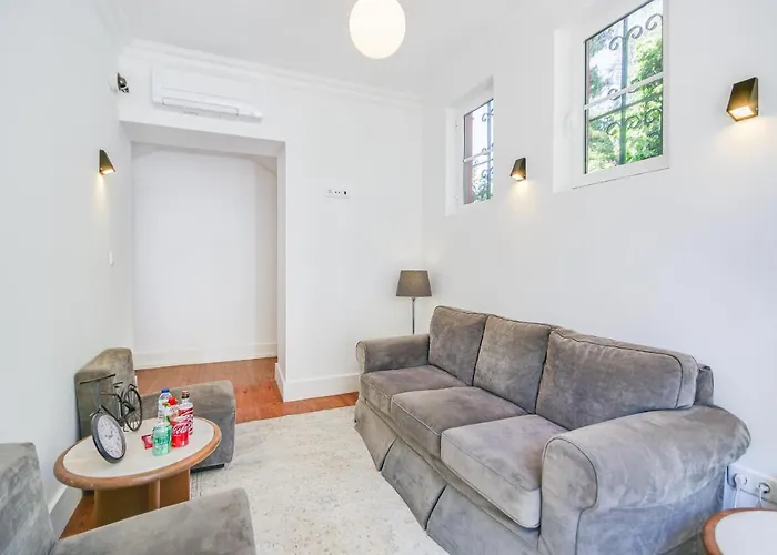 Alvalade Palace Guest house 4*