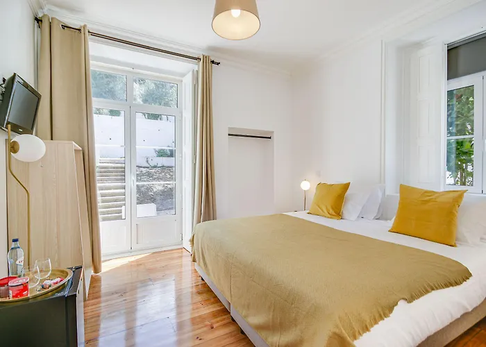 Guest house Alvalade Palace Lisbon