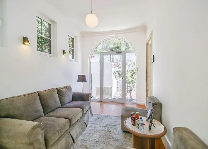 Alvalade Palace Guest house 4*